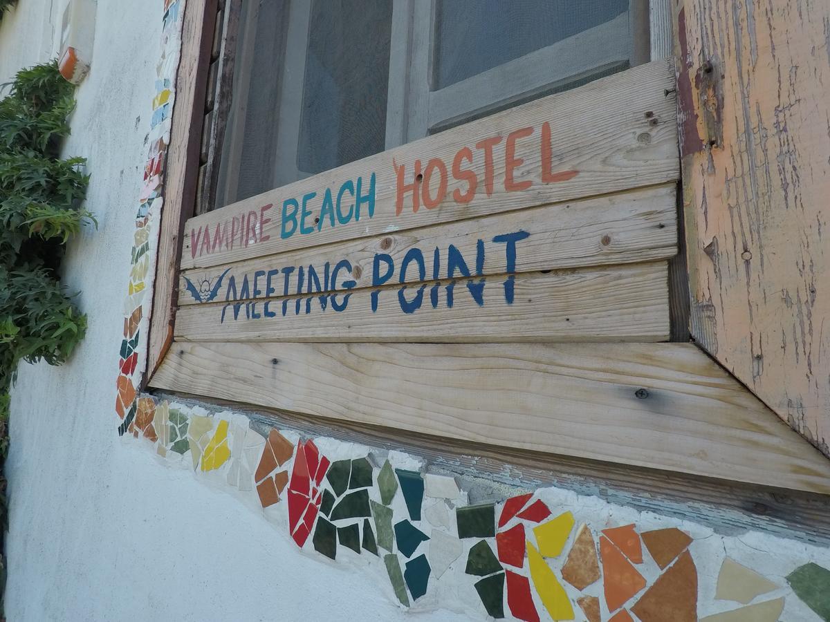 Vampire Beach Hostel Vama Veche Luaran gambar