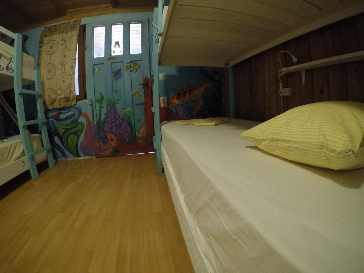 Vampire Beach Hostel Vama Veche Luaran gambar